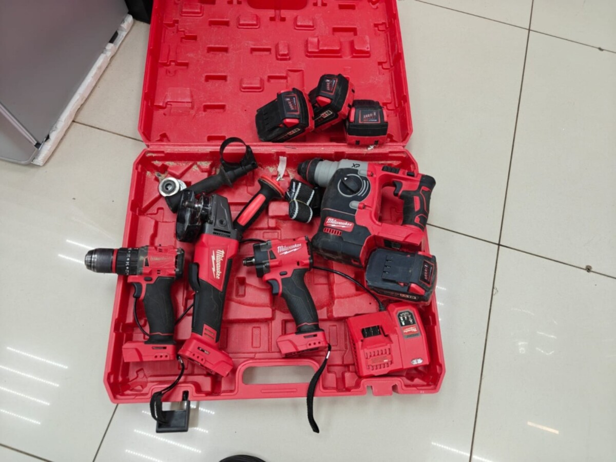 Набор инструментов Milwaukee 4в1