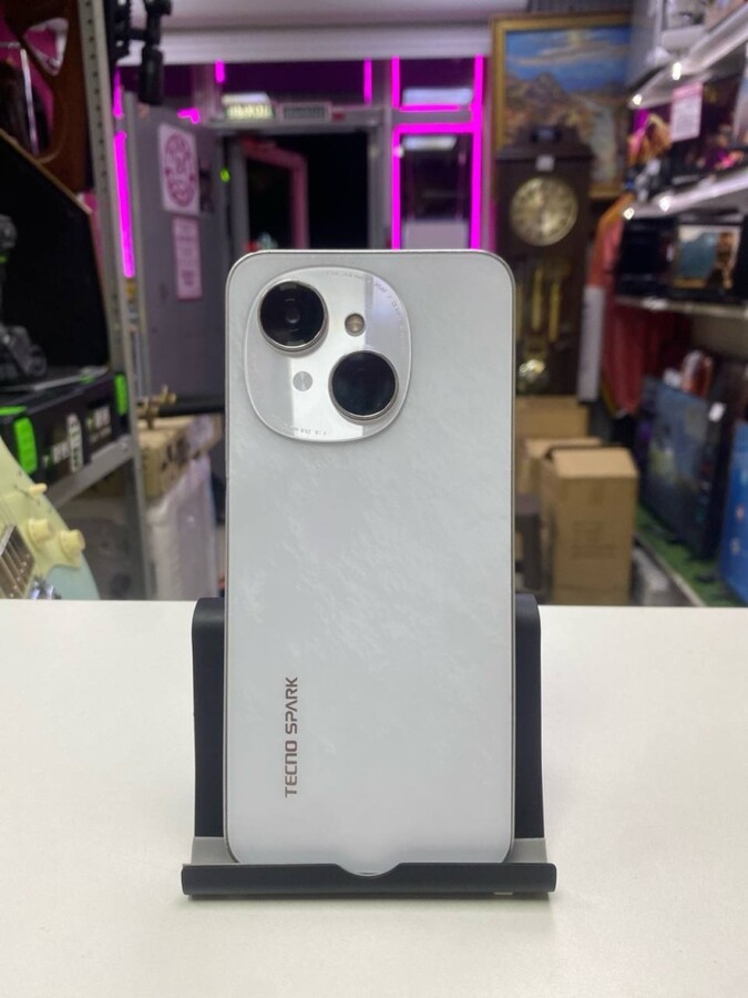 Мобильный телефон Tecno Spark go1 128gb