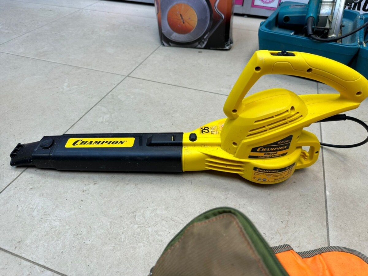 Воздуходув CHAMPION