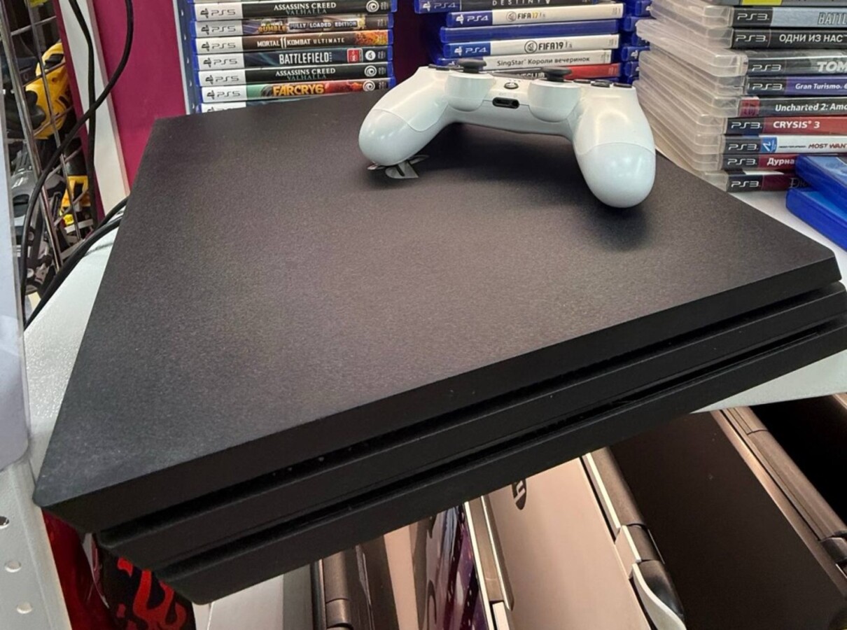 Игровая приставка Sony PlayStation 4 PRO