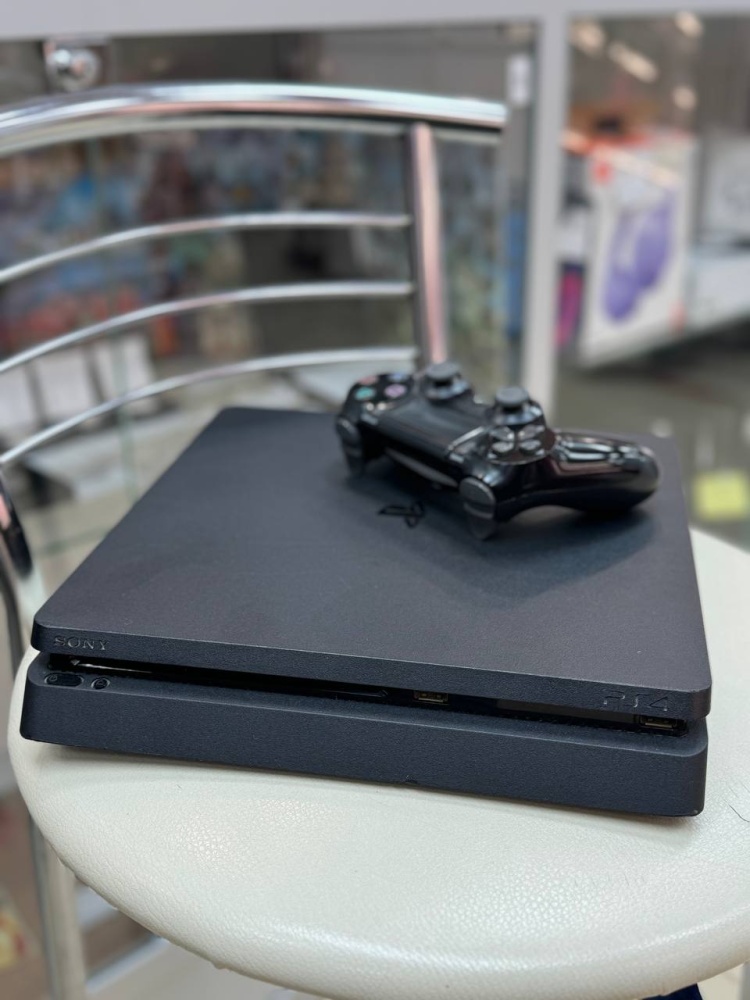 Игровая приставка Sony PlayStation 4 slim 1    