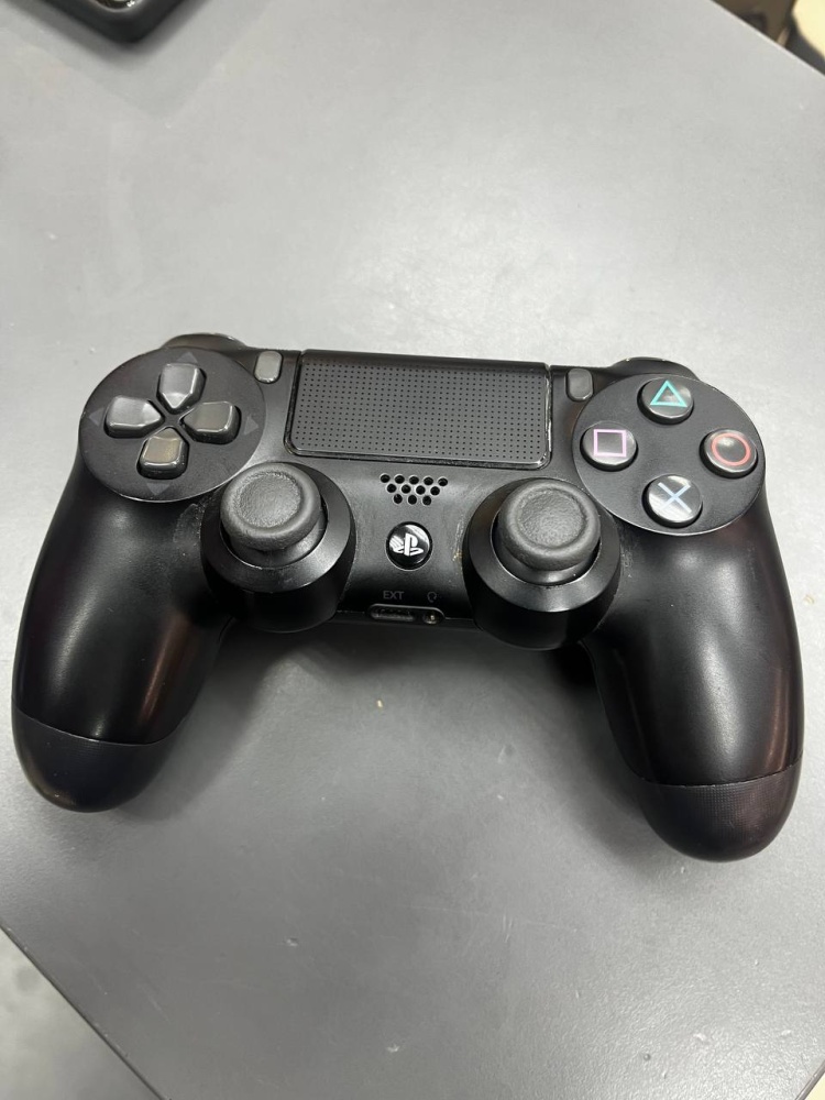 Геймпад PS4