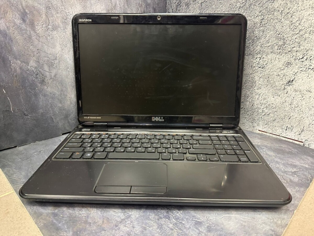 Ноутбук Dell 2x2.4\8ram\hd7700