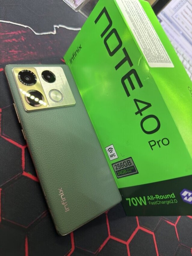 Смартфон Infinix NOTE 40 Pro 12/256GB