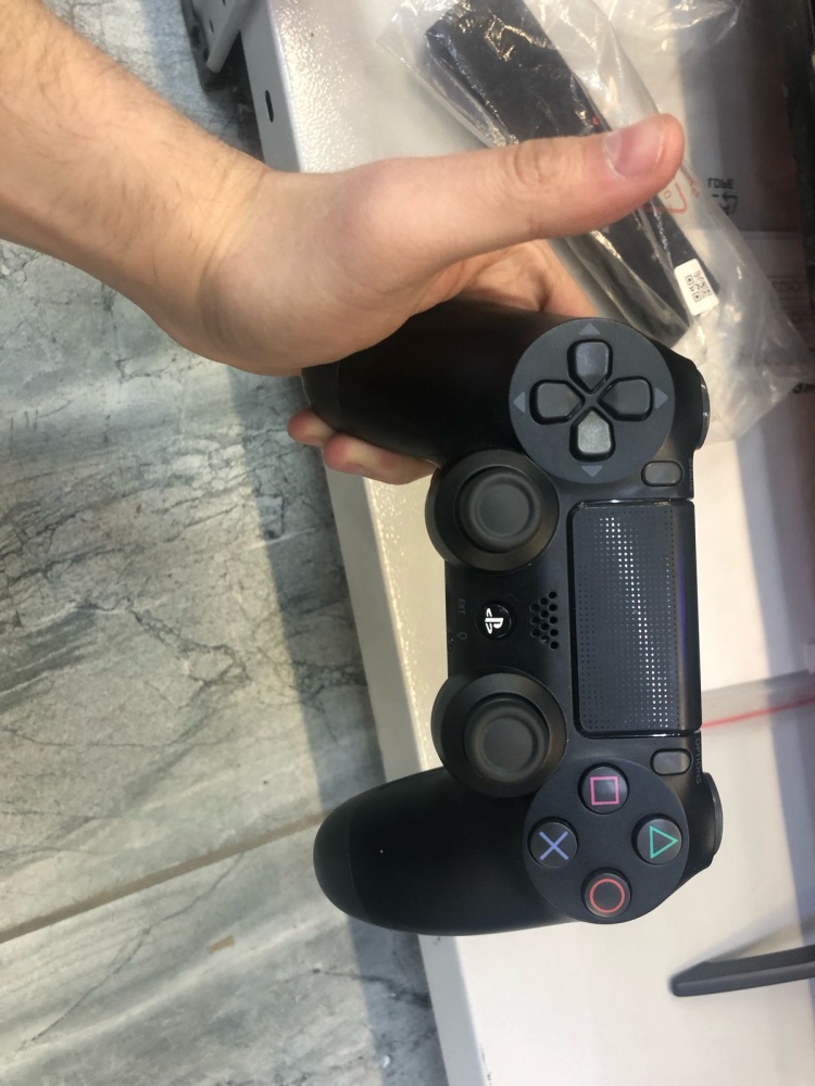 Геймпад PS4