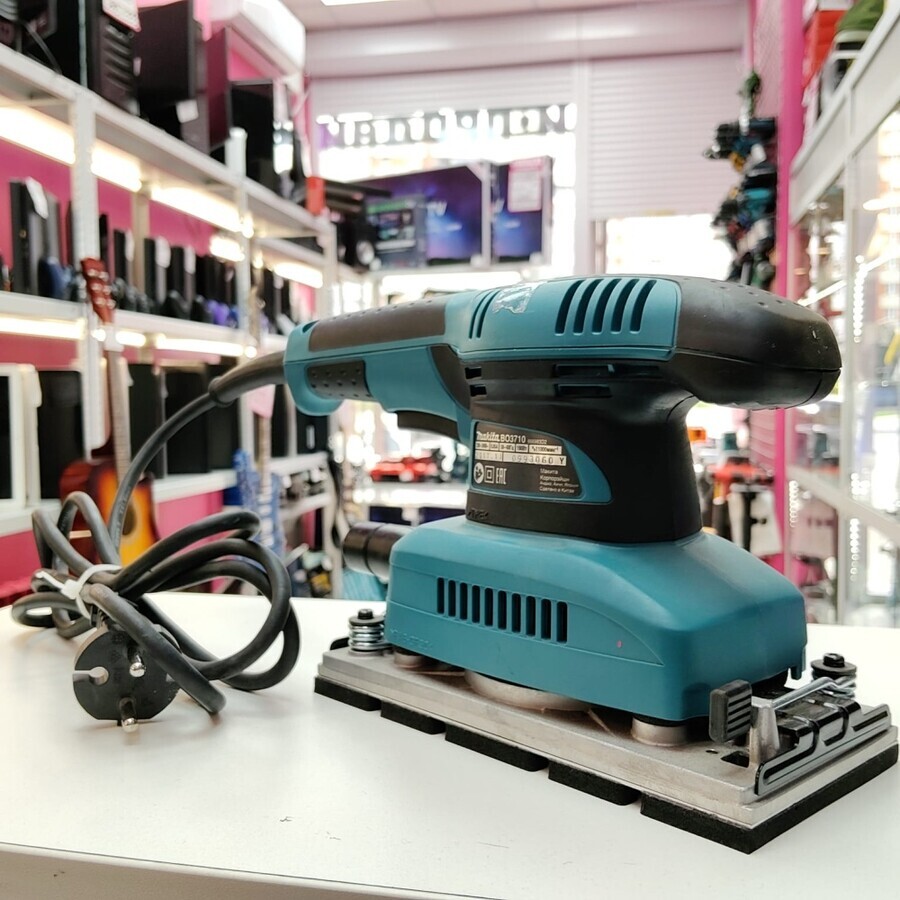 Шлифмашина Makita