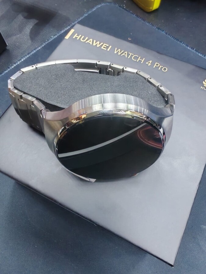 Часы смарт Huawei watch 4 Pro