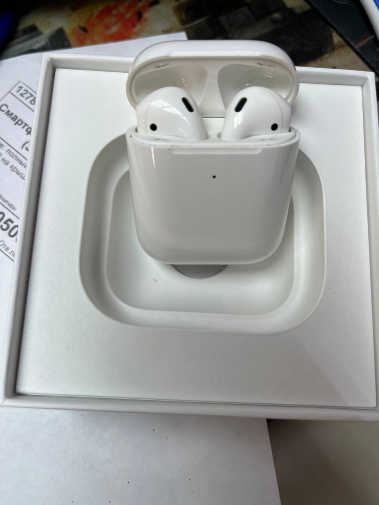 Наушники Airpods