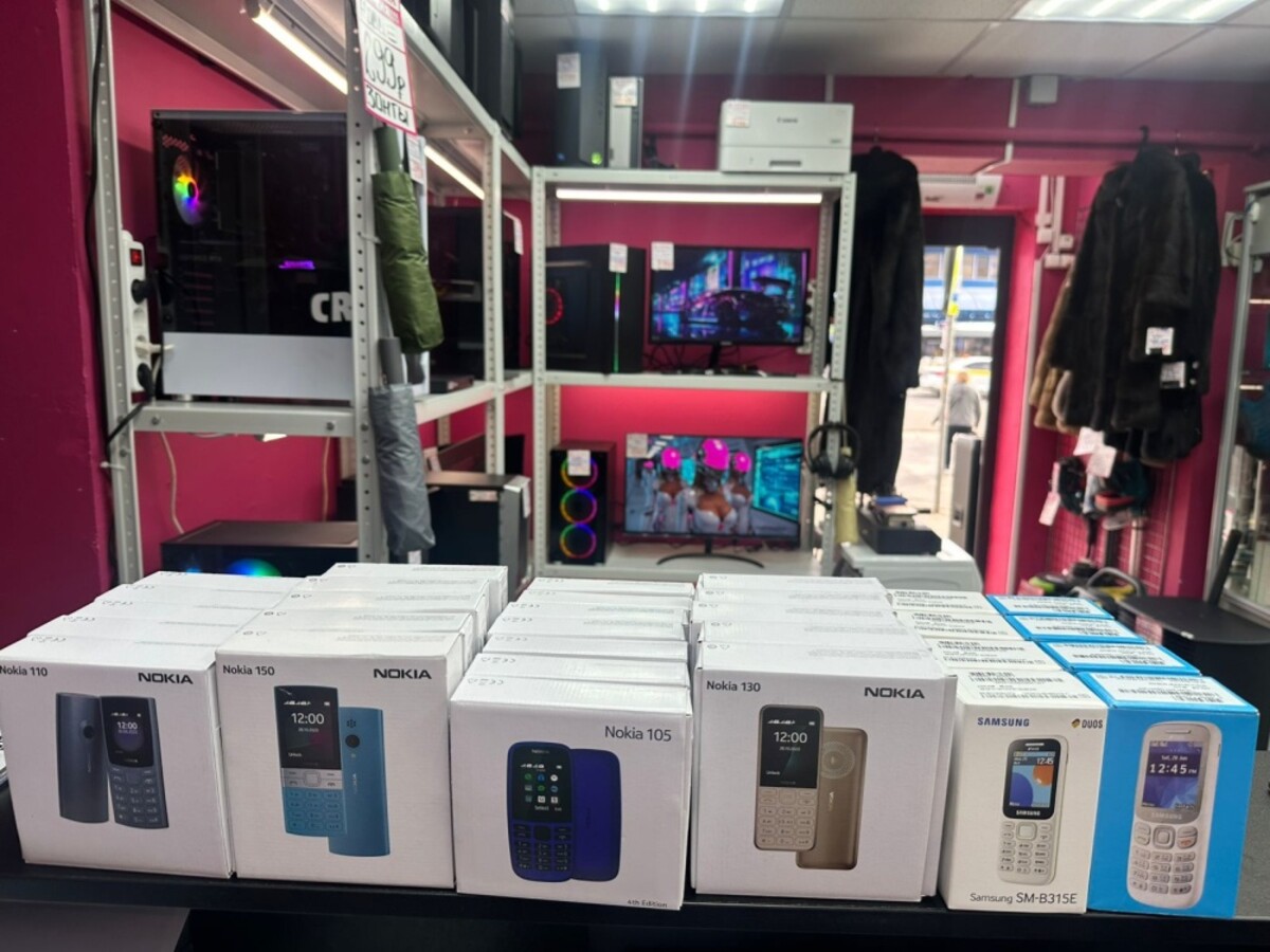 Мобильный телефон Nokia 130