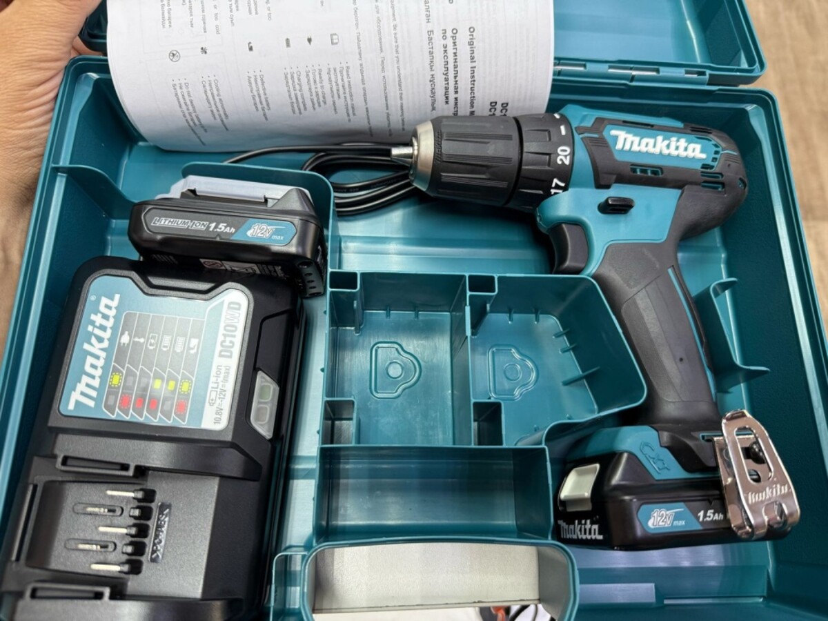 Шуруповерт Makita DF333DWYE 2АКБ