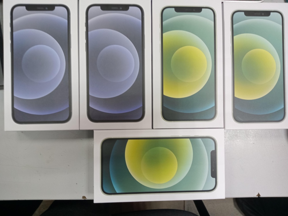 Смартфон iPhone 12 128 Gb