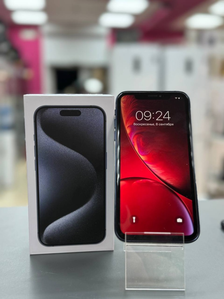 Смартфон iPhone XR 128 Gb в корпусе 15 PRO