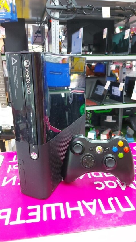 Игровая приставка XBOX 360 250gb