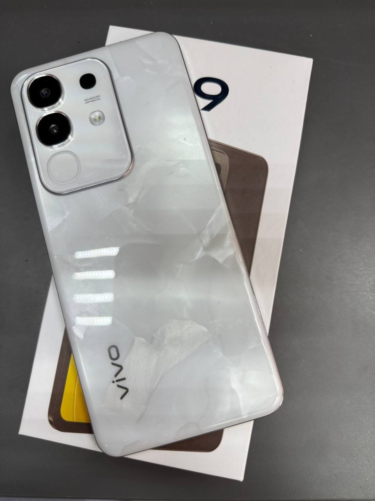 Смартфон Vivo Y29 8/256