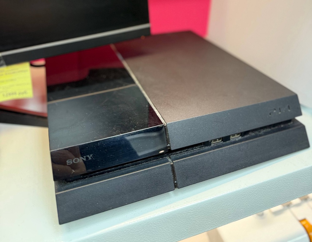 Игровая приставка Sony PlayStation 4 fat 500