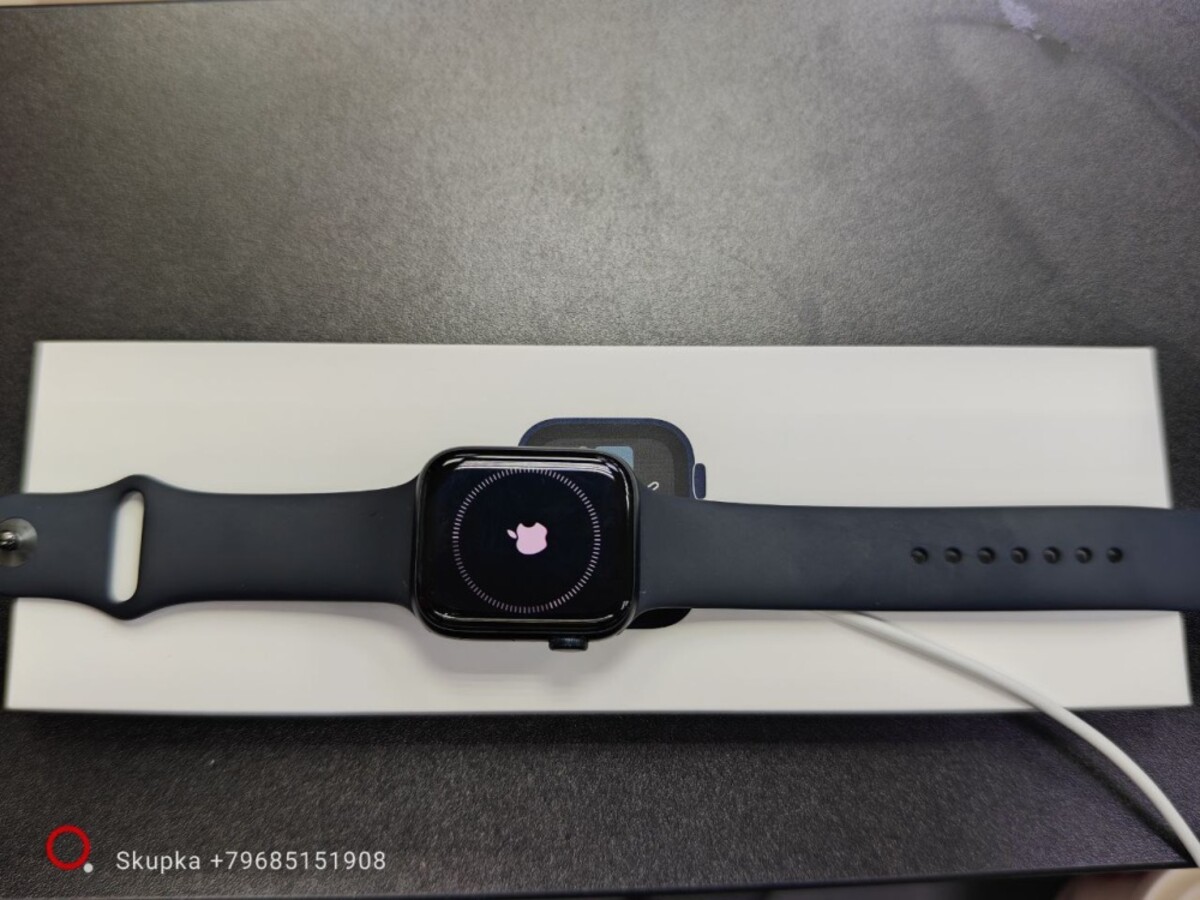 Часы Apple SE 44 mm 2 gen