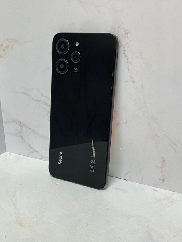 Смартфон Xiaomi Redmi 12 8/256