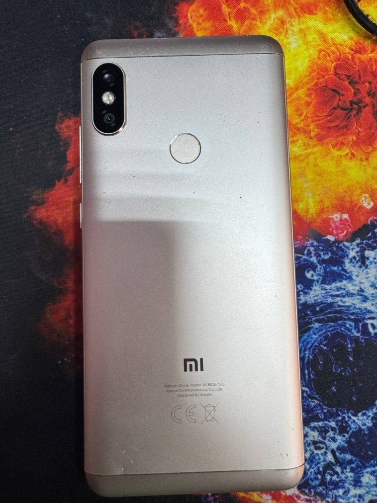 Смартфон Xiaomi Redmi note 5 4/64