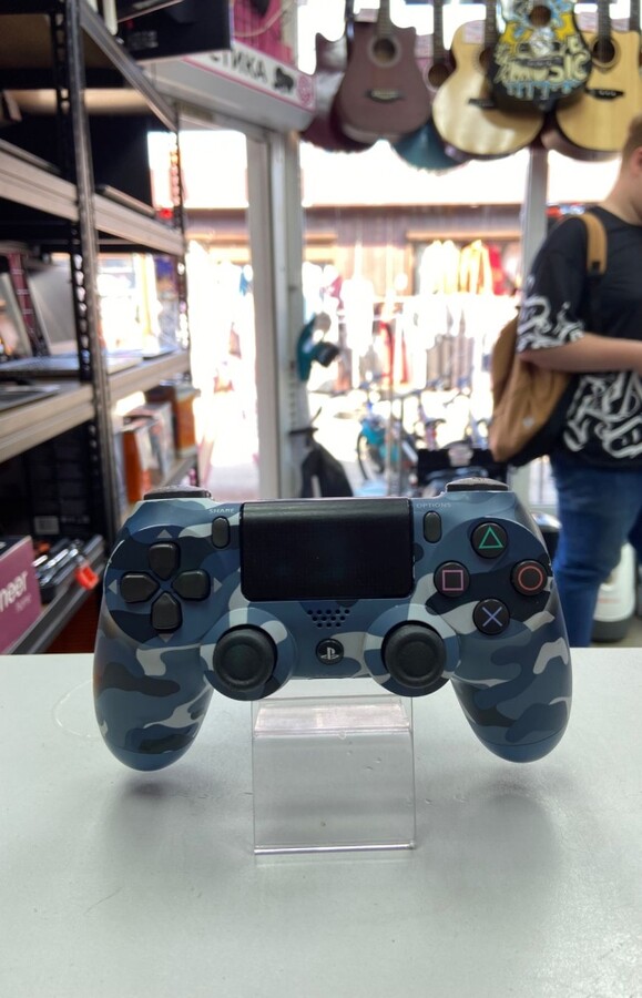 Геймпад DualShock PS4