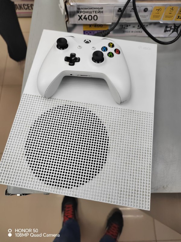 Игровая приставка XBOX ONE S