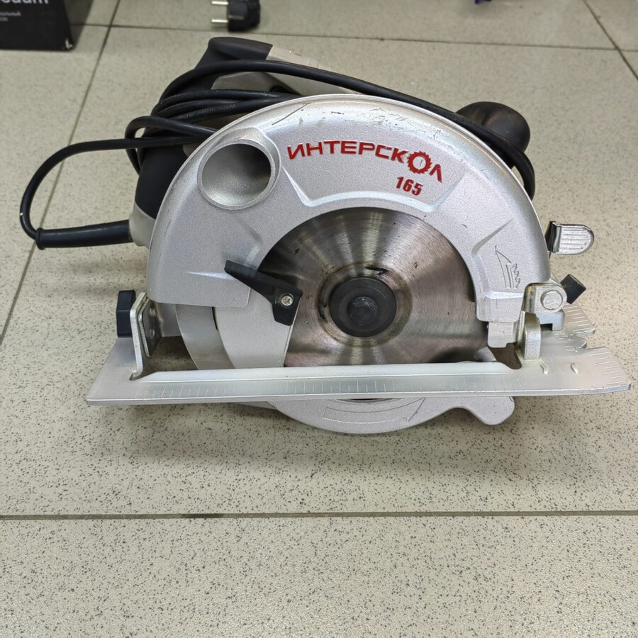 Циркулярная пила  интерскол-165