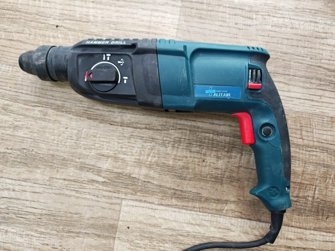Перфоратор Alitair