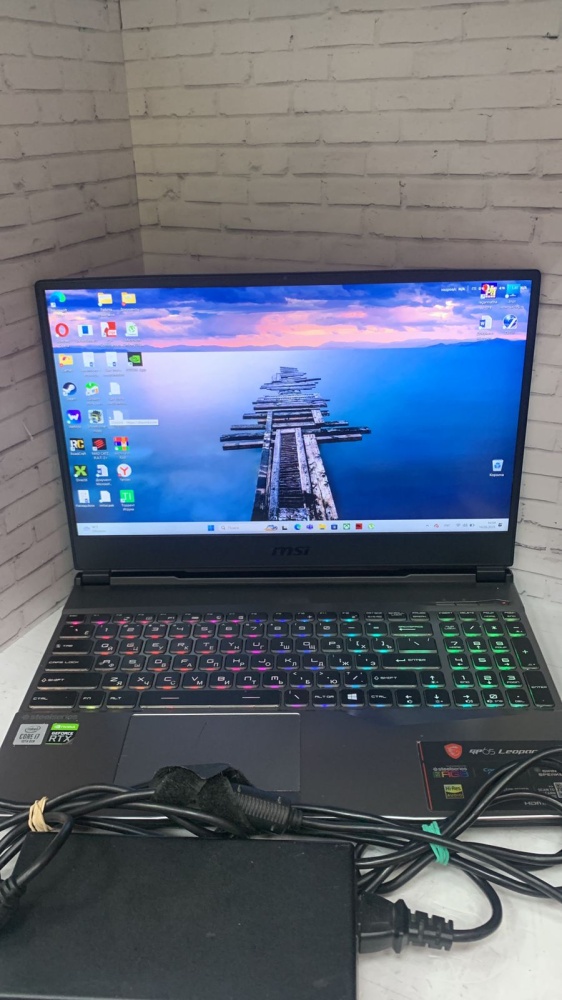 Ноутбук MSI LEOPARD 10 SeK