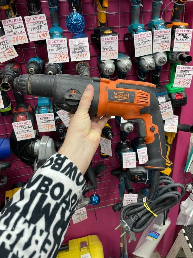 Перфоратор BLACK+DEKER