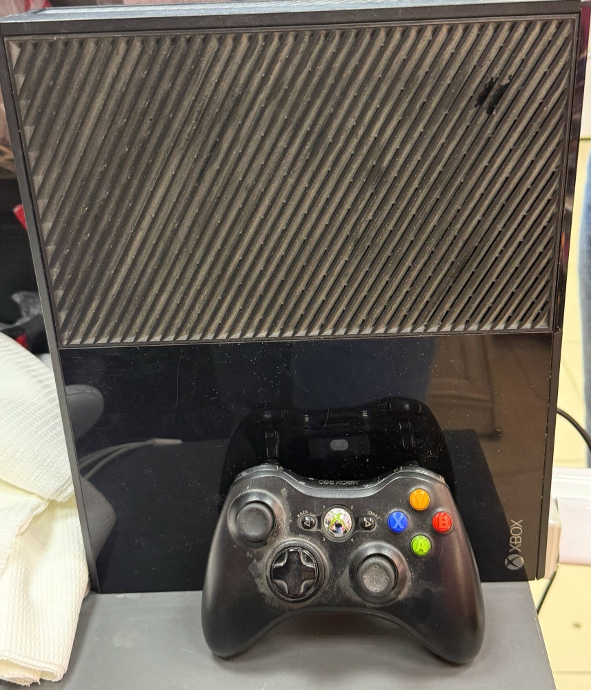 Игровая приставка XBOX ONE 500