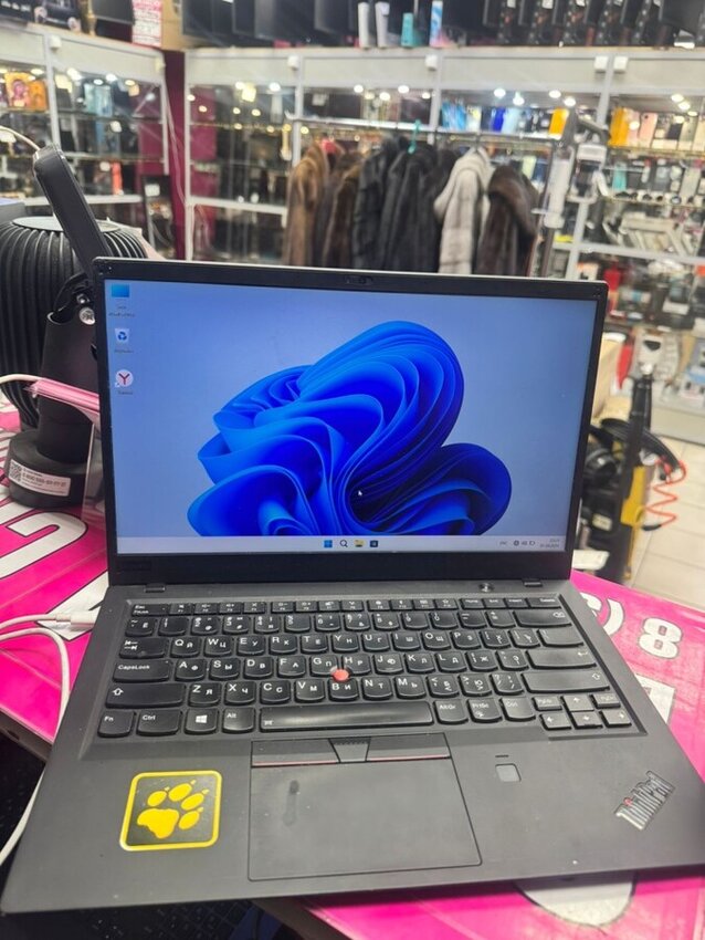 Ноутбук Lenovo  Core i5 8250 U