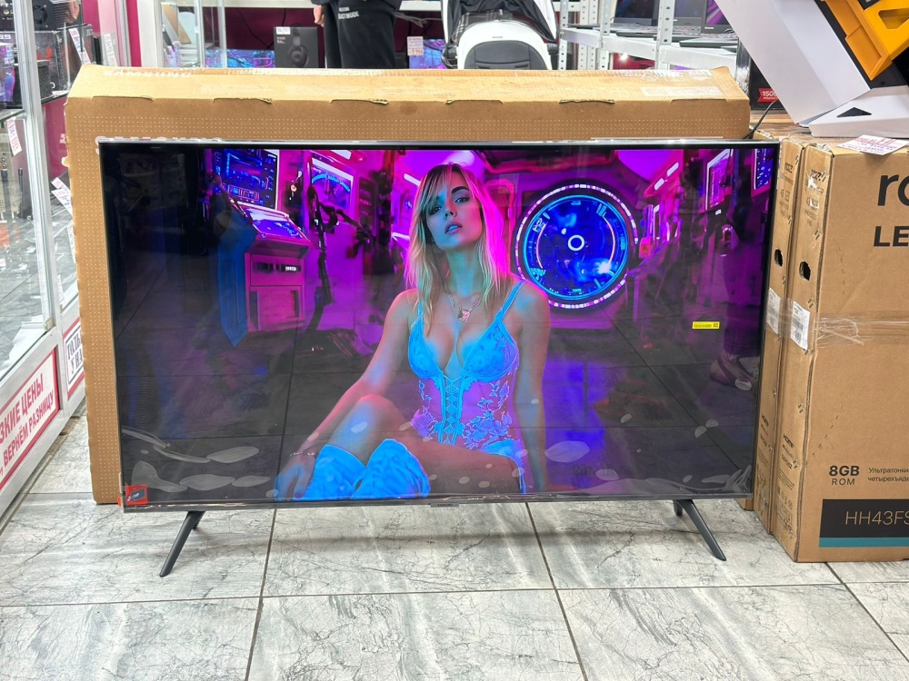 Телевизор Samsung UE43AU7100