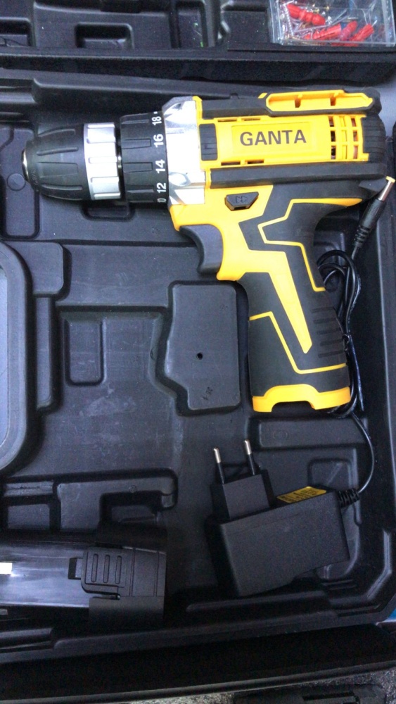 Шуруповерт GANTA 12v