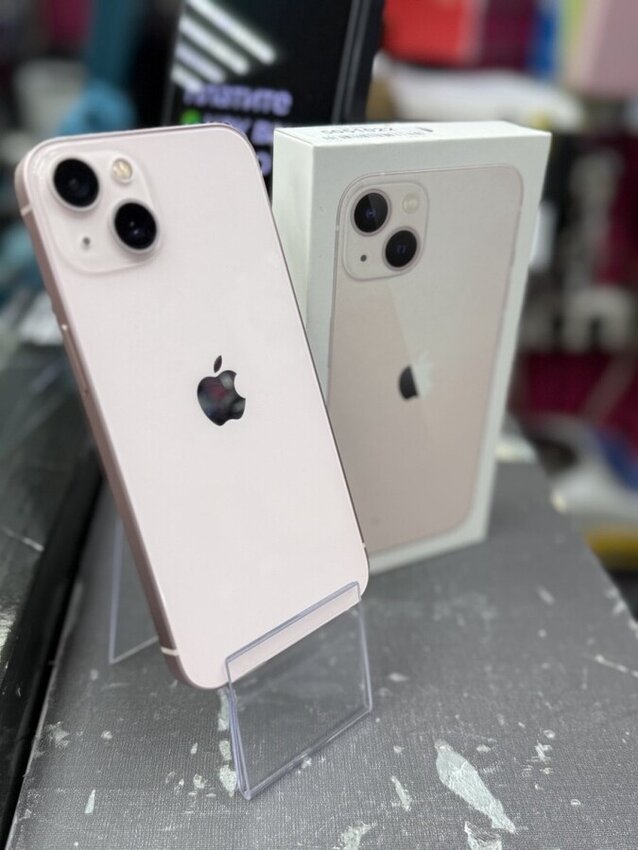 Смартфон iPhone 13 128 Gb