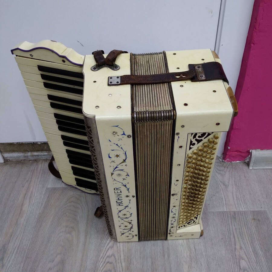 Аккордеон hohner