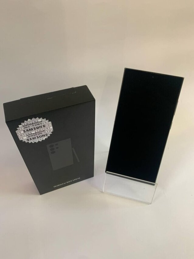 Смартфон Samsung S24 ultra