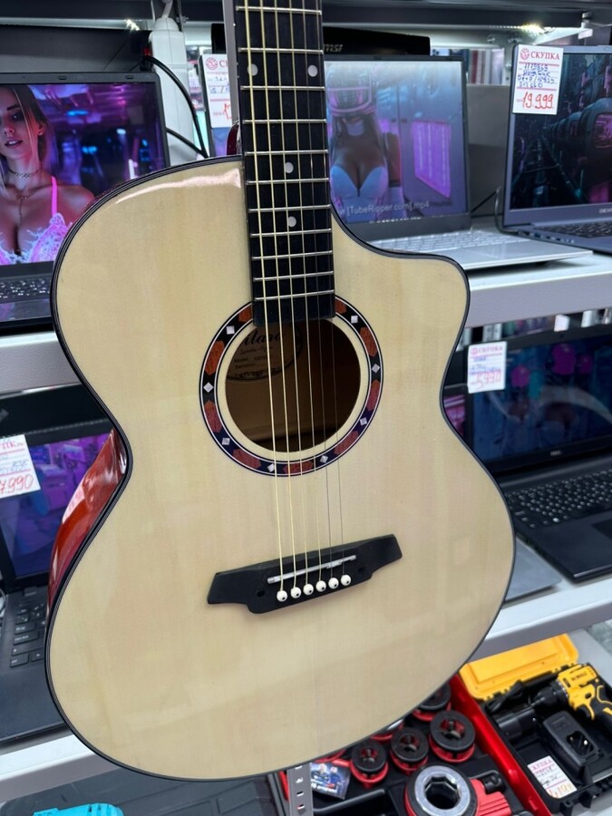 Гитара elitaro