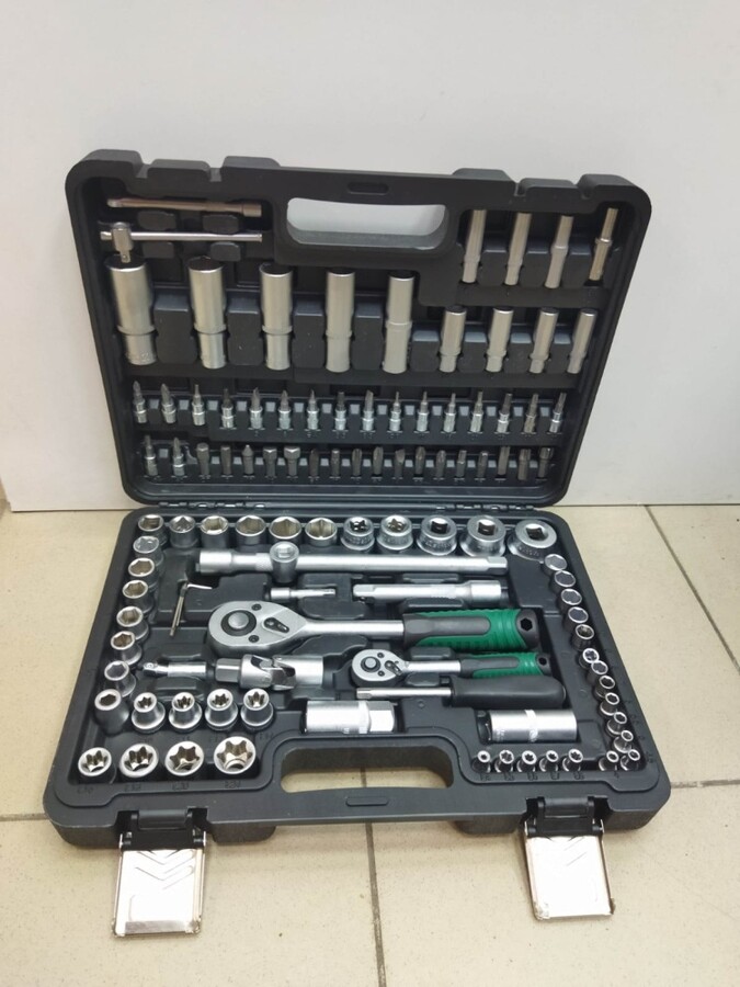 Набор инструментов 108 предметов.