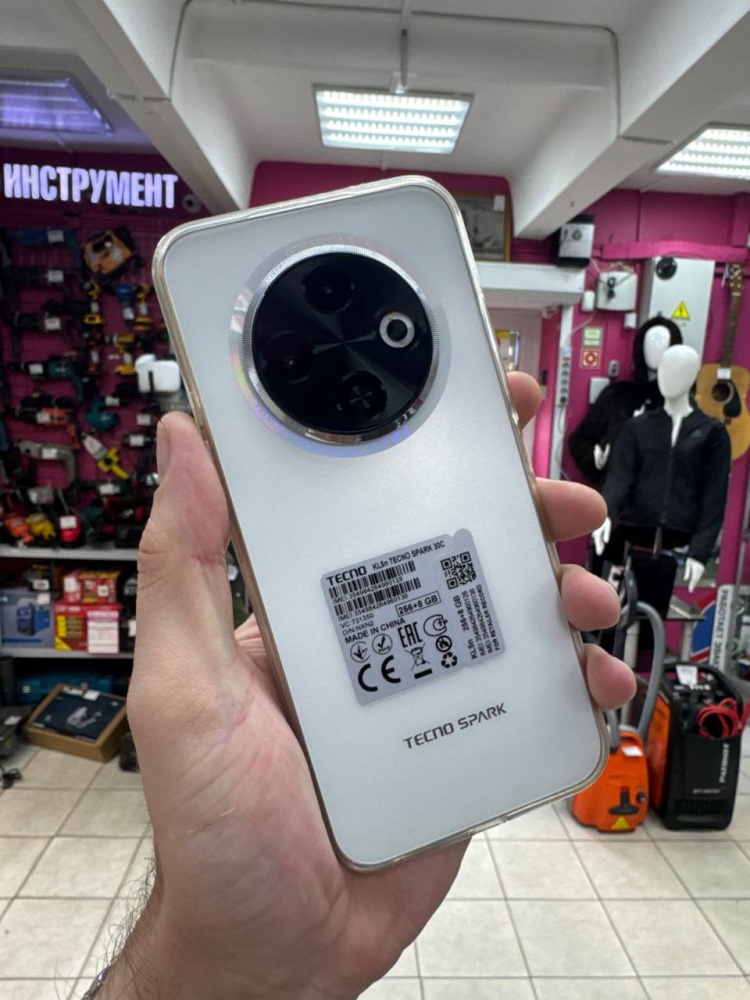 Мобильный телефон Tecno Spark 30C